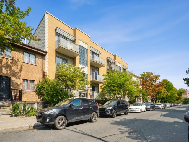 0001-Condo-_À_vendre_-_7059_Rue_Durocher_#101_-_Villeray_-_001.jpg