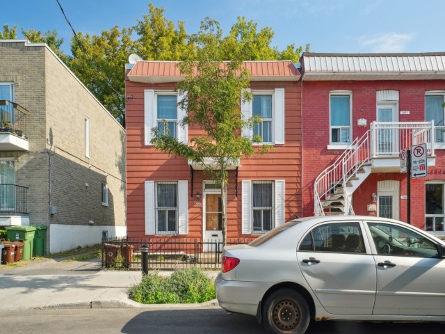 0001-Maison-_À_vendre_-_7615_Rue_Saint-André_-_Villeray_-_001.jpg