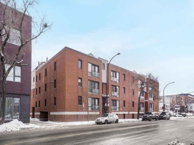 0001--Condo_-_À_Vendre_-_1010_Boulevard_Rosemont_#202_-_Rosemont-La_Petite-Patrie_-_001.jpg